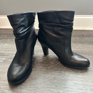 BCBG Paris Catinax Boots